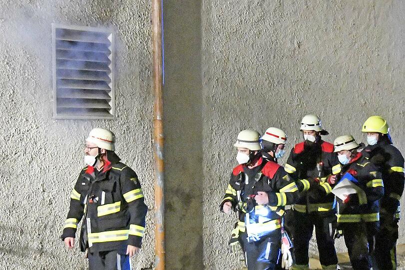 Der Rauch war im gesamten Gebäude verteilt.