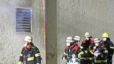 Der Rauch war im gesamten Gebäude verteilt.