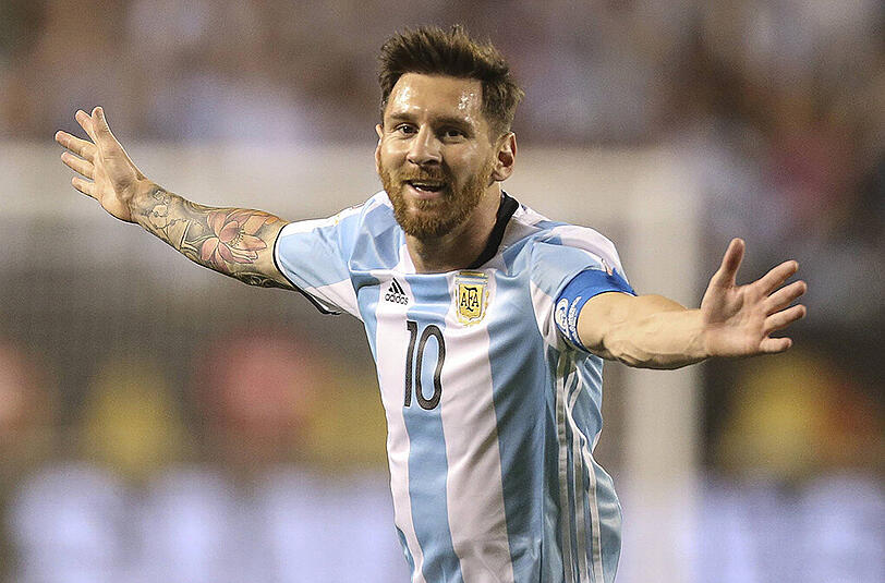 Platz 8 gibt es für Fußballer Lionel Messi - 74 Millionen Euro.