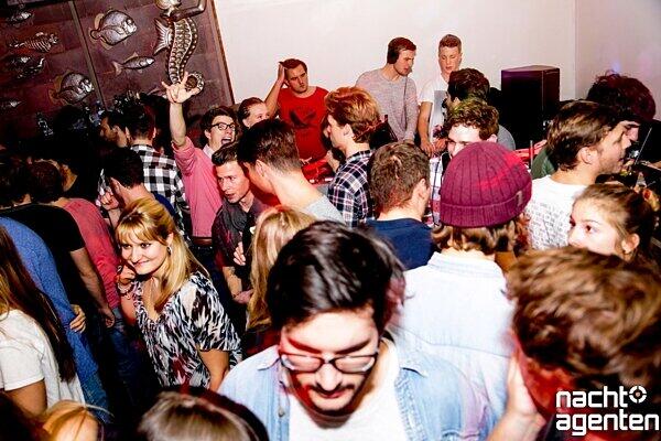 So feierte München am Samstag im Harry Klein bei der Party Kontra Rave. Mehr davon gibt's unter: www.nachtagenten.de