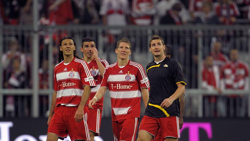 Abgang Bayern im Mai 2009, v.li.: Martin Demichelis, Lucio, Bastian Schweinsteiger und Miroslav Klose - Lucio zeigte sich jetzt auf der Wiesn mit seiner Frau Abgang Bayern im Mai 2009, v.li.: Martin Demichelis, Lucio, Bastian Schweinsteiger und Miroslav Klose - Lucio zeigte sich jetzt auf der Wiesn mit seiner Frau