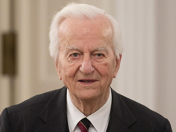 Richard von Weizsäcker im Februar 2013 bei einer Veranstaltung in Schloss Bellevue