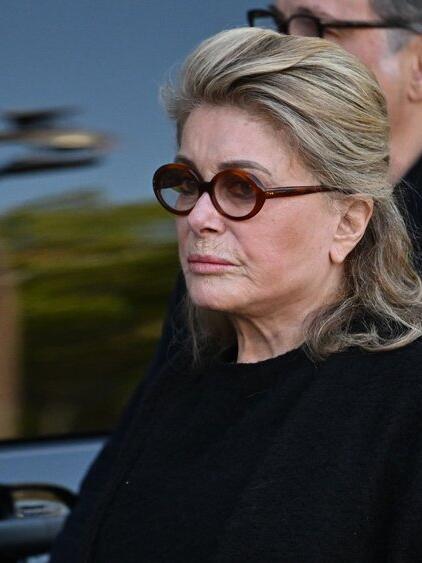 Catherine Deneuve verabschiedete sich von ihrer Kollegin Nathalie Baye.