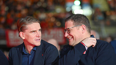 Bayerns Sportdirektor Christoph Freund und Sportvorstand Max Eberl.