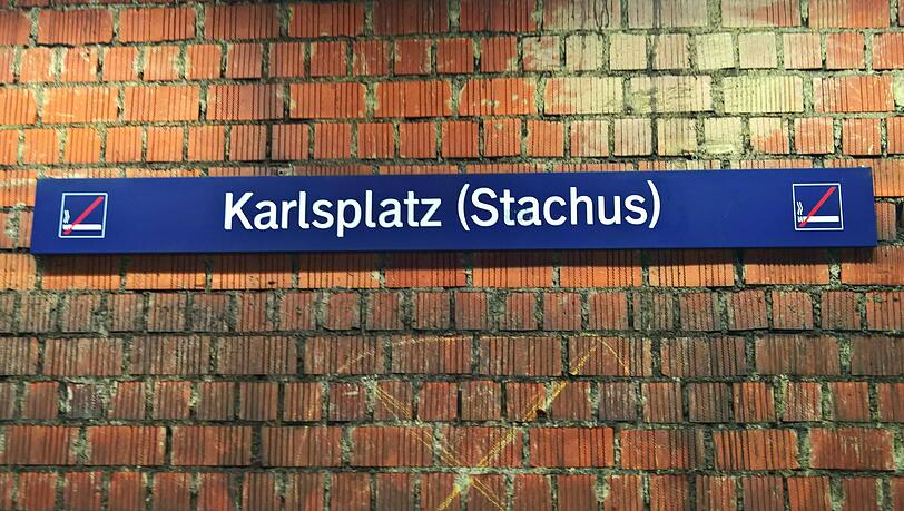 Der Tatverdächtige wurde in einer Flüchtlingsunterkunft in der Preysingstraße festgenommen. Dort stellte die Polizei auch die vermeintliche Tatwaffe sicher.