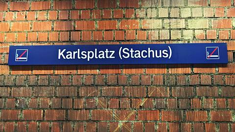 Der Tatverdächtige wurde in einer Flüchtlingsunterkunft in der Preysingstraße festgenommen. Dort stellte die Polizei auch die vermeintliche Tatwaffe sicher. Der Tatverdächtige wurde in einer Flüchtlingsunterkunft in der Preysingstraße festgenommen. Dort stellte die Polizei auch die vermeintliche Tatwaffe sicher.