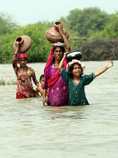 Nach der Flutkatastrophe spitzt sich die Lage in Pakistan zu: Die Bilder