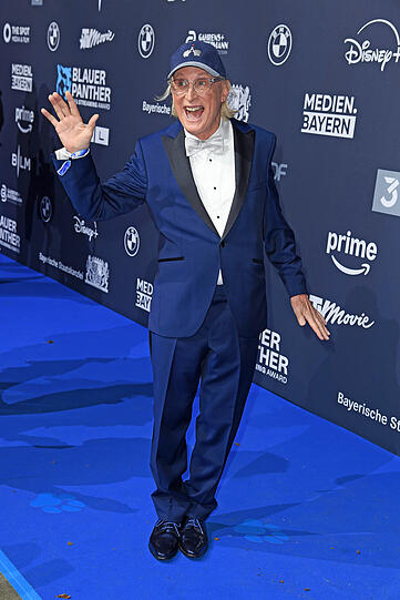 Otto Waalkes ließ sich auch auf dem Blue Carpet seine Späße nicht nehmen.