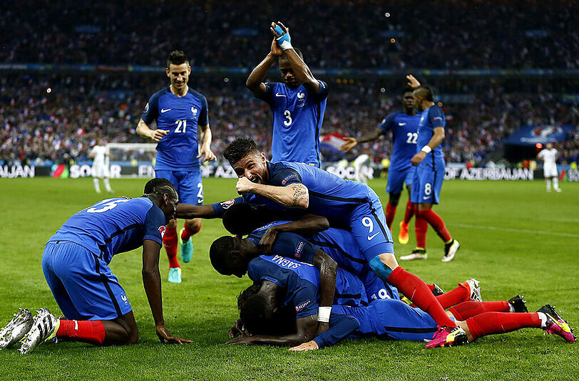 Mit einem 5:2 Schützenfest gegen Island zieht Gastgeber Frankreich ins EM-Halbfinale ein und trifft dort am Donnerstag auf die DFB-Elf.