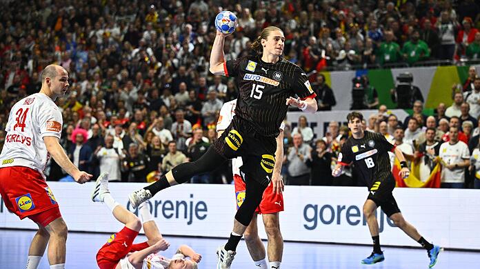 Aus der Traum vom Finale: Juri Knorr und die DHB-Auswahl mussten sich Dänemark knapp geschlagen geben.