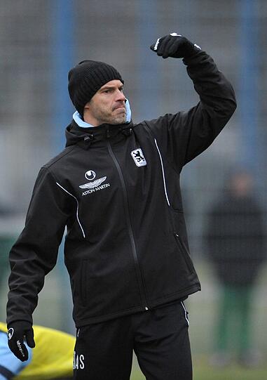 Jetzt geht's endlich wieder sportlich zur Sache: Der TSV 1860 startet in die Vorbereitung für die Rückrunde. Die Bilder vom Trainingsauftakt an der Grünwalder
