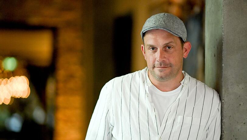 Schauspieler Sebastian Bezzel am Rande eines dpa-Interviews.