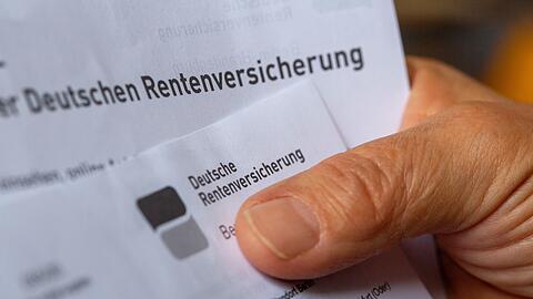 Was kommt im Alter aufs Konto? Die Frage treibt viele Menschen um. (Archivbild)