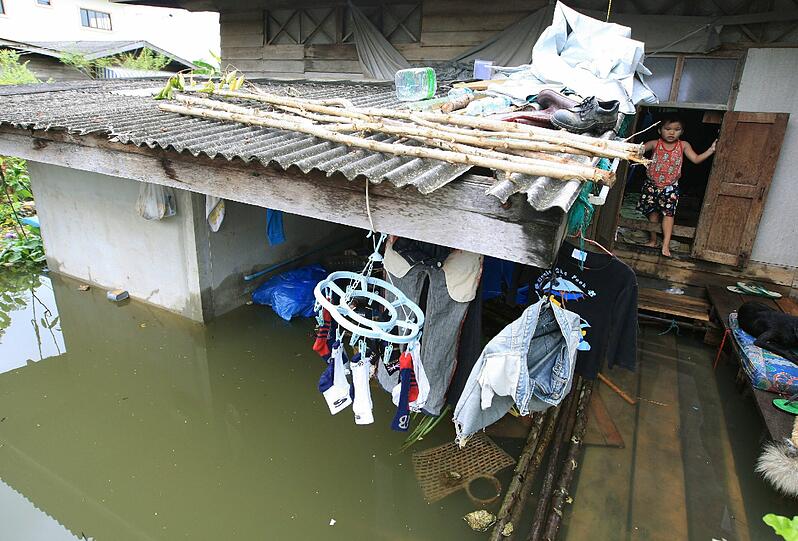 Überschwemmung in Thailand die Bilder