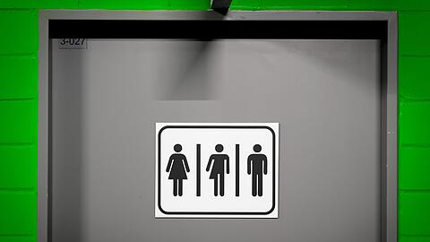 Der VfL Wolfsburg bietet in seinem Stadion genderneutrale Toiletten an.