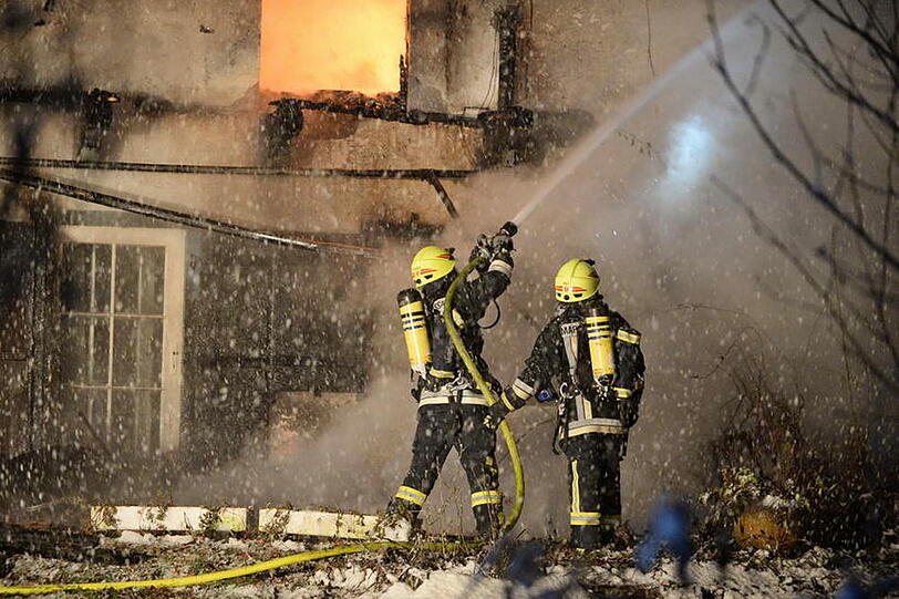 Wohnhausbrand in Unterwössen: Die Bilder vom Einsatz