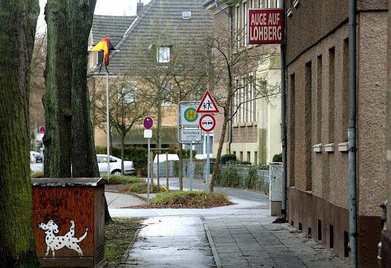 Im nordhrein-westfälischen Dinslaken wurde ein mutmaßlicher IS-Terrorist festgenommen