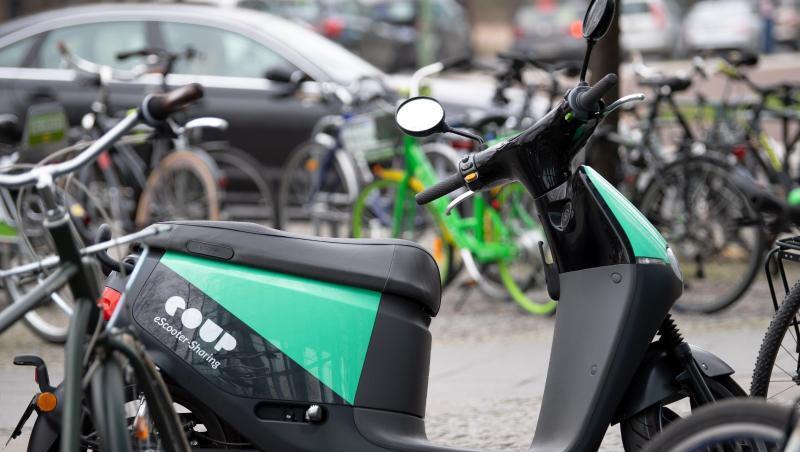 Die leisen und geruchlosen Elektro-Mopeds von Coup prägten vielerorts in den großen Städten das Straßenbild mit. Die leisen und geruchlosen Elektro-Mopeds von Coup prägten vielerorts in den großen Städten das Straßenbild mit.