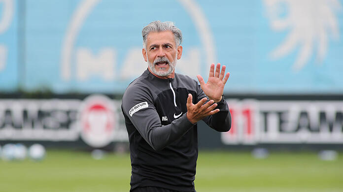 Löwendompteur Maurizio Jacobacci.