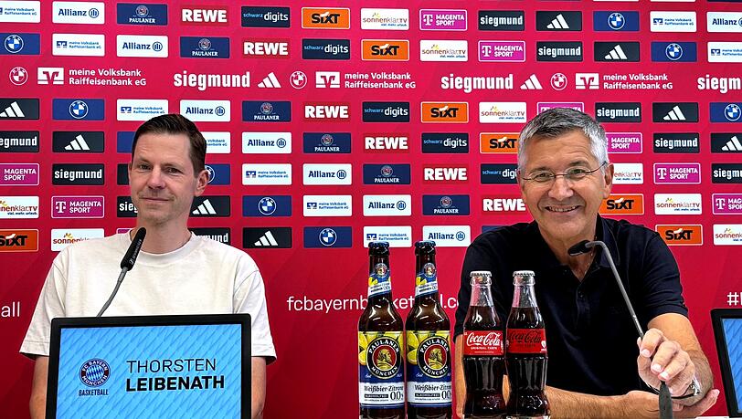 Bayern-Präsident Herbert Hainer (r) sieht einen besonderen Wert des FC Bayern für die NBA Europe. Bayern-Präsident Herbert Hainer (r) sieht einen besonderen Wert des FC Bayern für die NBA Europe.