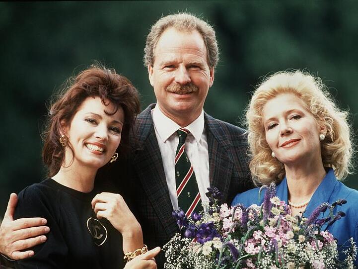 Meilenstein der Familienserie: "Das Erbe der Guldenburgs" mit Iris Berben (l), Friedrich von Thun und Christiane Hörbiger.