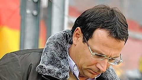 Club-Sportdirektor Martin Bader war über die Nachricht von Enkes Tod "erschüttert".