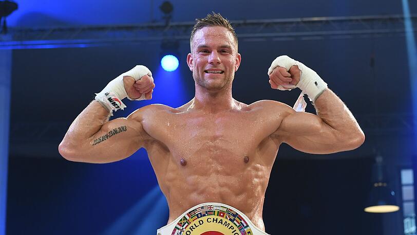 Box-Weltmeister Sebastian Preuss (30) war der "Bachelor" in der diesjährigen Staffel. Sie endete mit dem Geständnis, dass er in keine der Finalistinnen verliebt sei - und ebenfalls mit Macho- und Sexismusvorwürfen. Zweite Chance?