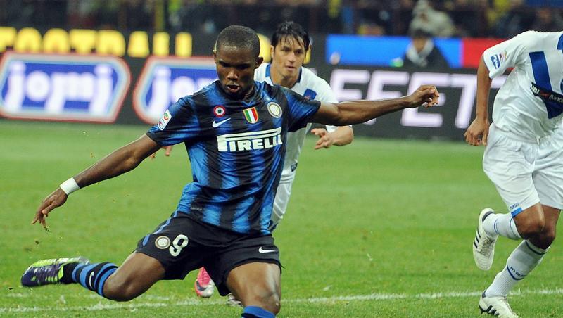 Inters Bester: Gegen Samuel Eto'o dürften sich die Bayern-Verteidiger wohl wieder schwer tun. Inters Bester: Gegen Samuel Eto'o dürften sich die Bayern-Verteidiger wohl wieder schwer tun.