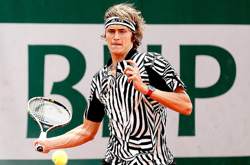 Alexander Zverev ist bei den French Open in die nächste Runde eingezogen.