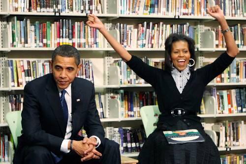Nur Teile der Familie Obama jubeln in dieser Woche, wie hier bei einem Schulbesuch. Der Präsident hat Probleme.Foto: AP