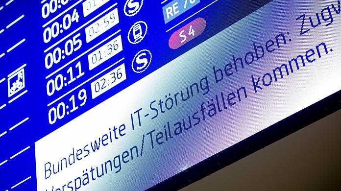Der Bahnverkehr war wegen einer Funkstörung eingestellt. Der Bahnverkehr war wegen einer Funkstörung eingestellt.