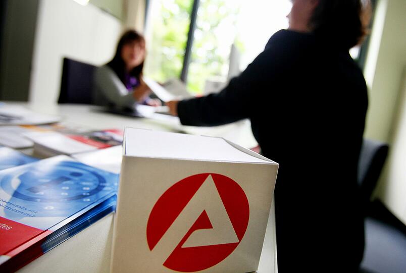 Die Arbeitslosenquote in Deutschland verringerte sich im Oktober um 0,2 Punkte auf 6,0 Prozent.