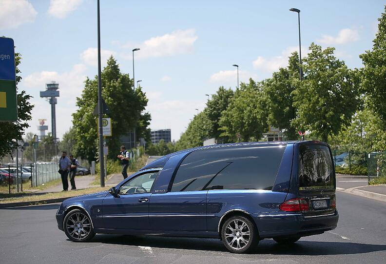 Am Mittwoch kam der Leichenwagen-Konvoi in Haltern am See an.
