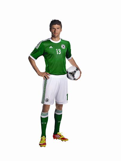 Bayern-Star Thomas Müller im grünen DFB-Dress.