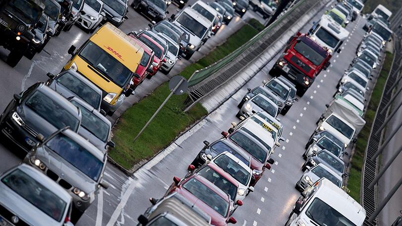 Berufsverkehr auf dem Mittleren Ring: Wie viele Diesel-Stinker hier wohl unterwegs sind?