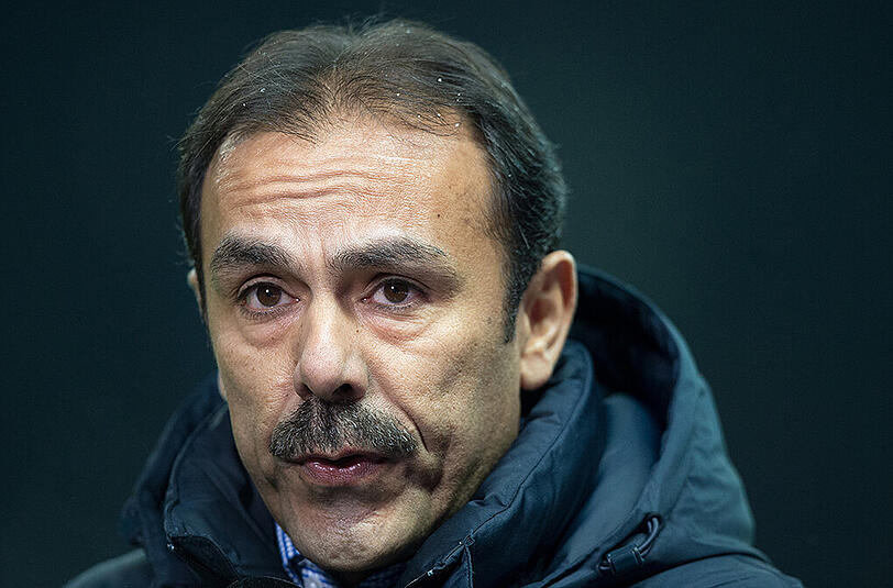 Falls der aktuelle Löwen-Trainer Torsten Fröhling seine Sachen packen muss, könnte Jos Luhukay (Bild) seinen Posten möglicherweise übernehmen.