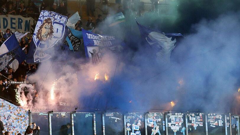 Im Ostseestadion gab es einmal mehr Ärger um Pyrotechnik Im Ostseestadion gab es einmal mehr Ärger um Pyrotechnik