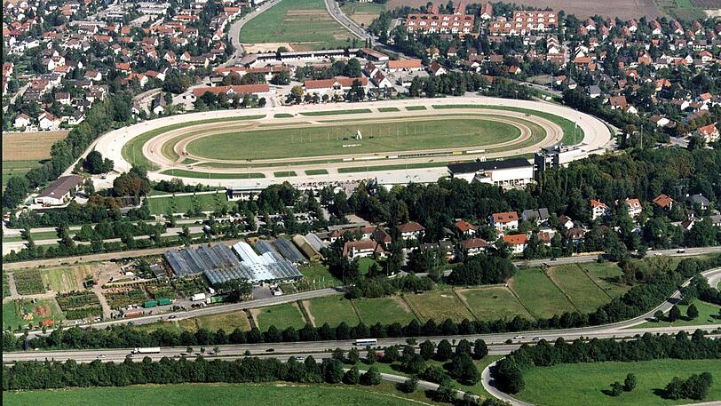 Viel Grün um die Trabrennbahn: Daglfing ist in Teilen immer noch eine fast dörfliche Idylle.
