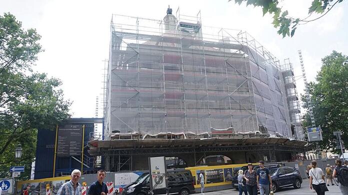 Das Ruffinihaus in der Sendlinger Straße wird voraussichtlich noch bis August 2020 saniert.