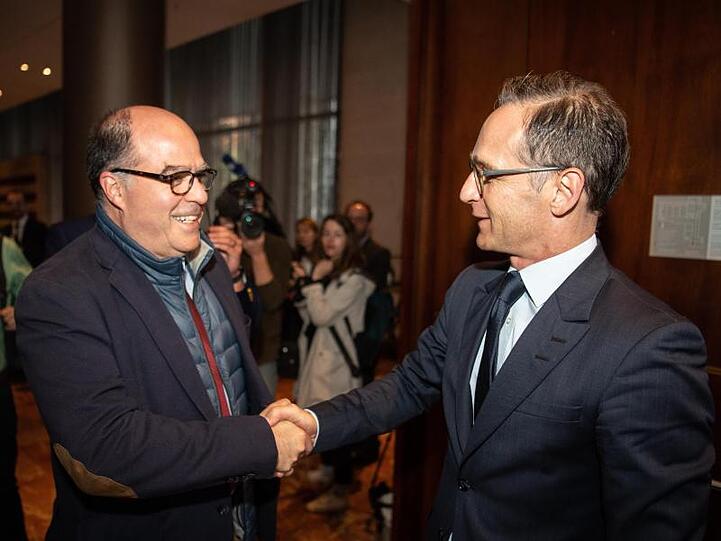 Außenminister Heiko Maas trifft sich in Bogota mit Julio Borges, einem Vertreter der venezolanischen Opposition.