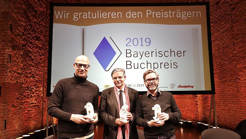 Bayerischer Buchpreis 2019: Die drei Preisträger: Joachim Meyerhoff, Jan-Werner Müller und David Wagner (von links). Bayerischer Buchpreis 2019: Die drei Preisträger: Joachim Meyerhoff, Jan-Werner Müller und David Wagner (von links).