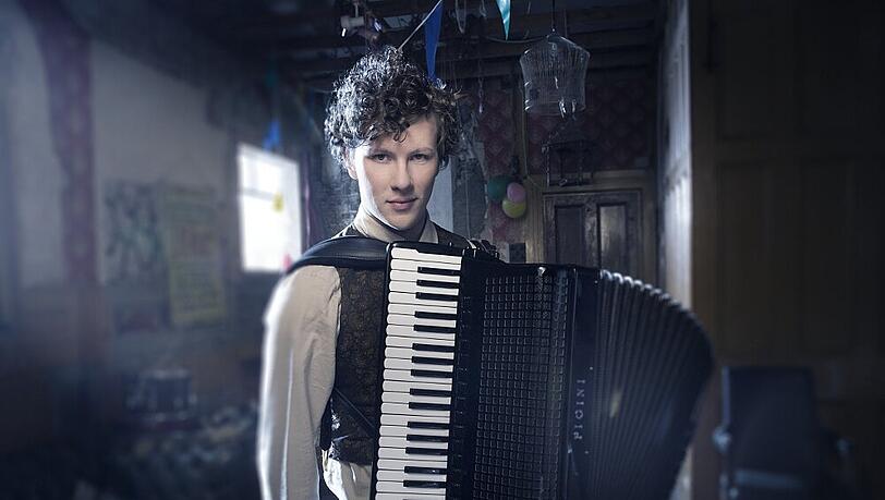 Will dem Akkordeon ein neues Image verpassen: Martynas Will dem Akkordeon ein neues Image verpassen: Martynas