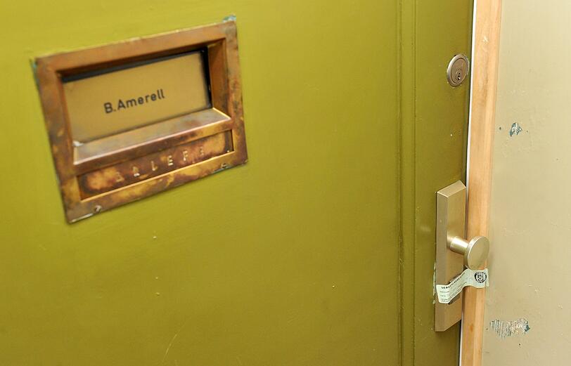 In dieser Wohnung im Münchner Stadtteil Neuhausen wurde die Leiche von Manfred Amerell gefunden. Die Bilder