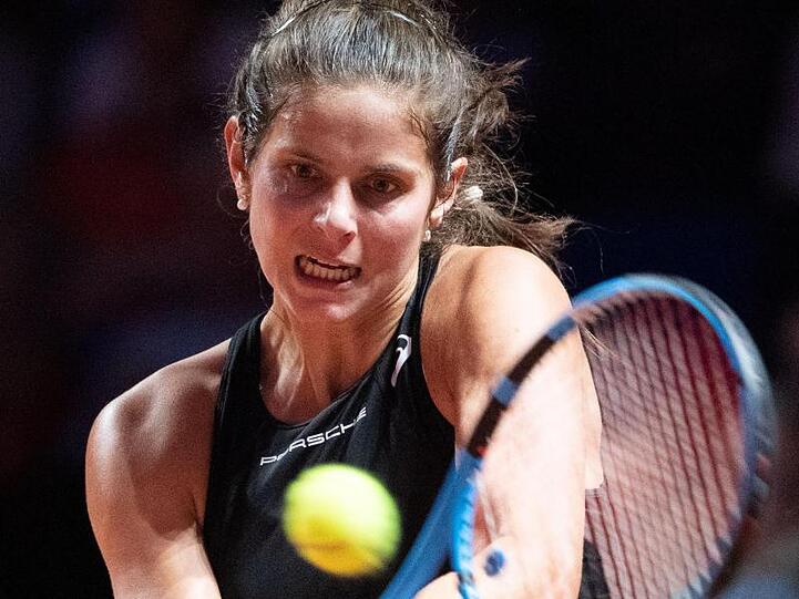 Gab beim Turnier in Stuttgart in der ersten Runde auf: Julia Görges schlägt auf.