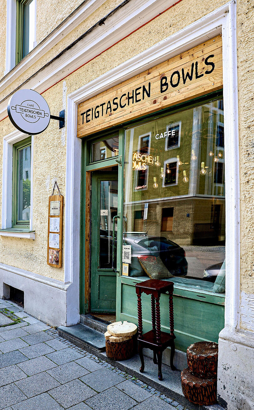 Der kleine Imbiss in der Winterstraße 15 in Untergiesing. Der kleine Imbiss in der Winterstraße 15 in Untergiesing.