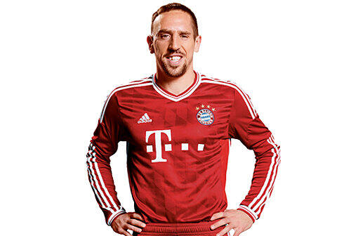 Das sind die neuen Heimtrikots des FC Bayern für die Saison 2013-2014.