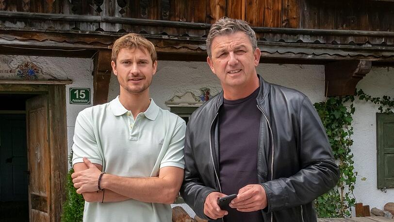 Frédéric Brossier und Hans Sigl (re.) in "Der Bergdoktor". Frédéric Brossier und Hans Sigl (re.) in "Der Bergdoktor".