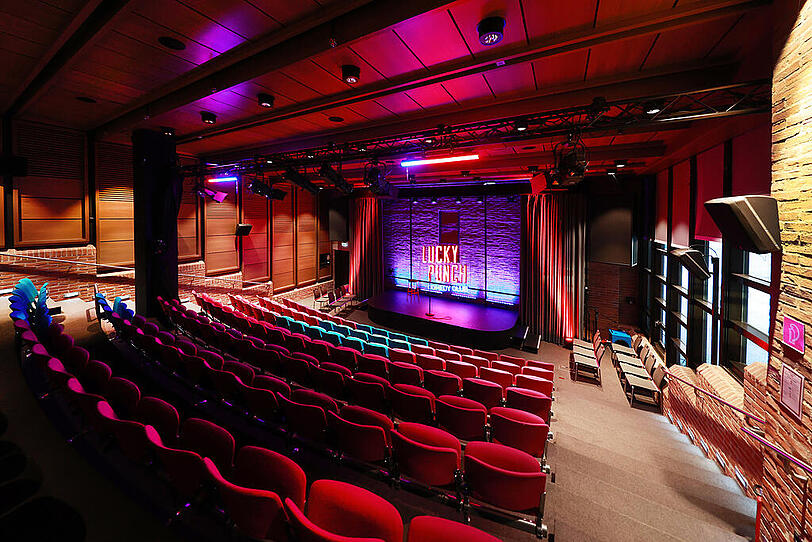 Der Lucky Punch Comedy Club im Fat Cat.