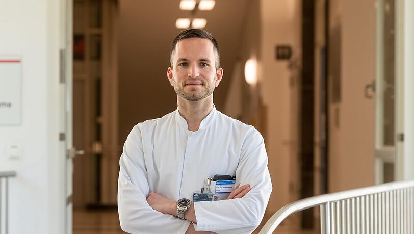 Dr. Christoph Spinner. Dr. Christoph Spinner.