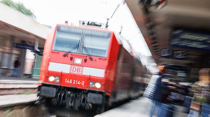 Das 49-Euro-Ticket für öffentliche Verkehrsmittel gibt es wohl erst im Mai.